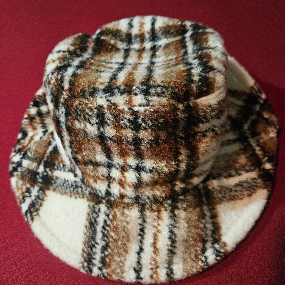 Plaid Bucket Hat By David & Young